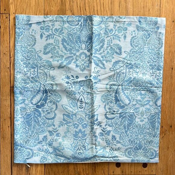 Pottery Barn Cecile Pillow Cover - Picture 1 of 8